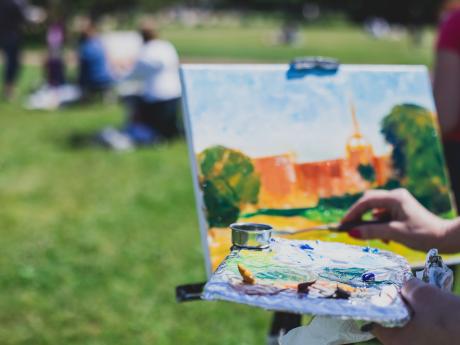 Peinture au jardin : en compagnie de Maha Mkacher