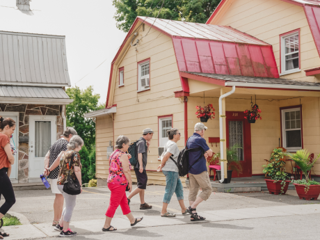 Voyage au coeur du petit village